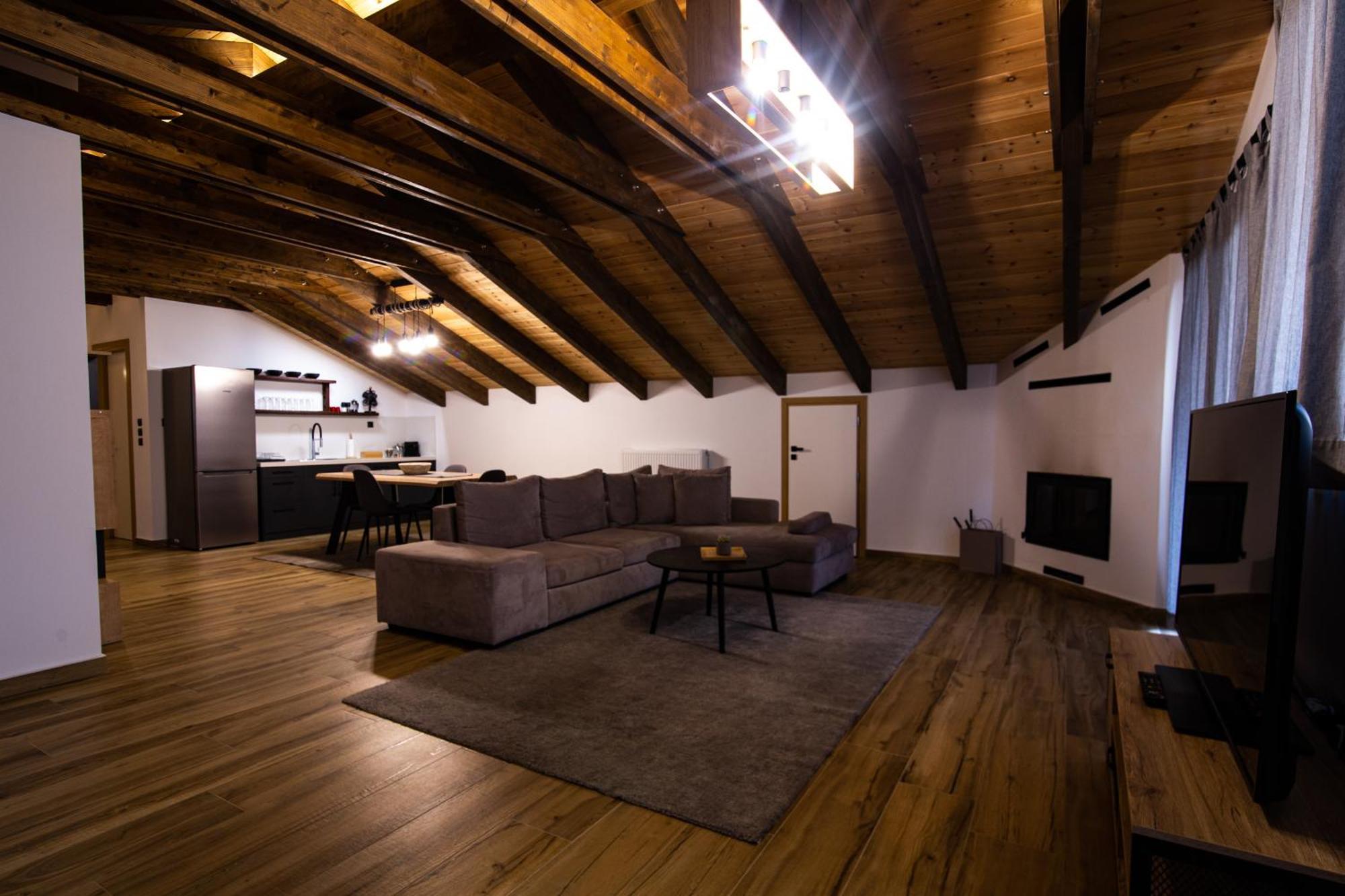 Chalet ερυθρελάτη *